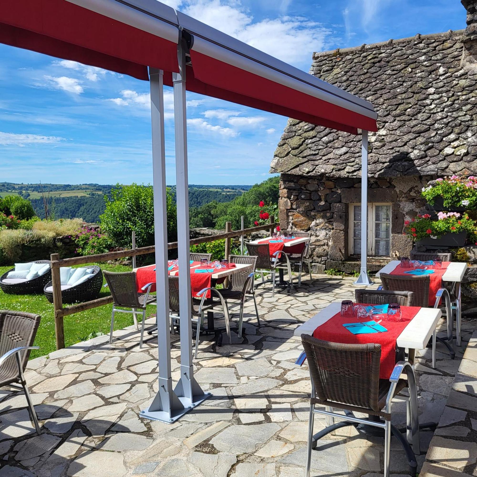 Logis Hotel Restaurant & Spa Les Remparts Salers Exteriér fotografie
