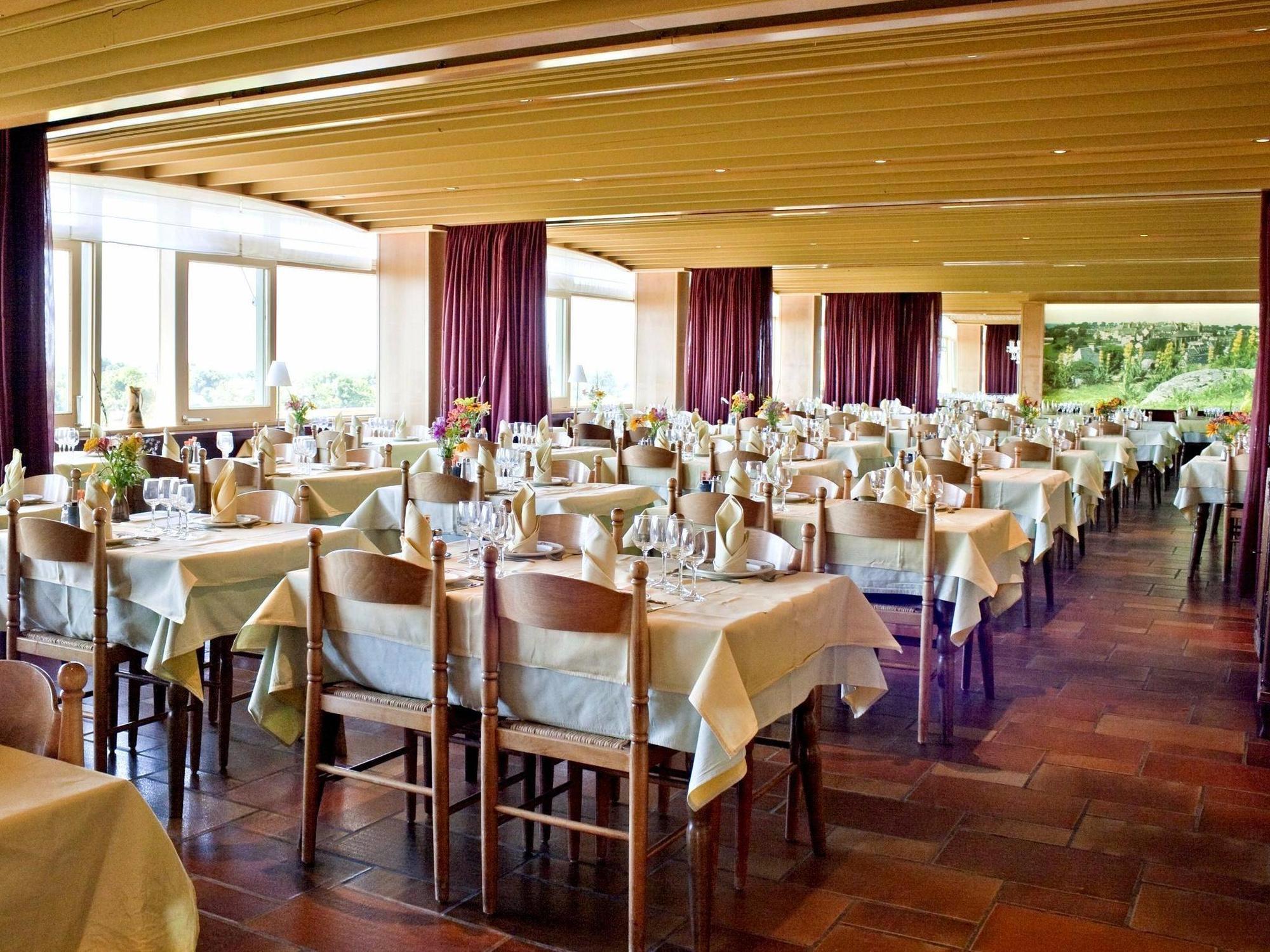 Logis Hotel Restaurant & Spa Les Remparts Salers Exteriér fotografie
